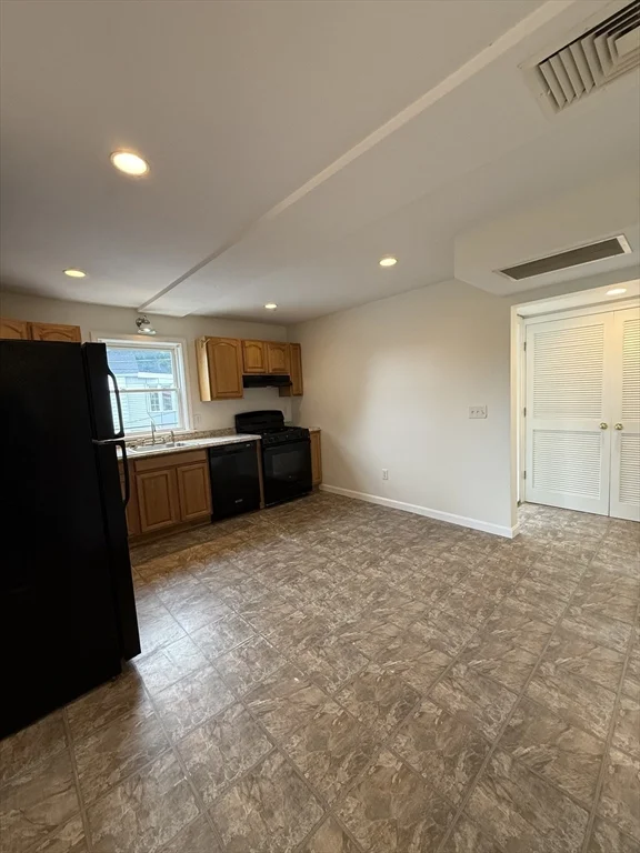 2 bed, 1 bath apartment for rent at 229 Rollstone Unit 2, Fitchburg — photo 7 of 14