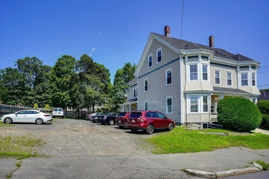 3 bed, 1 bath apartment for rent at 229 South St Unit A, Waltham — photo 11 of 12