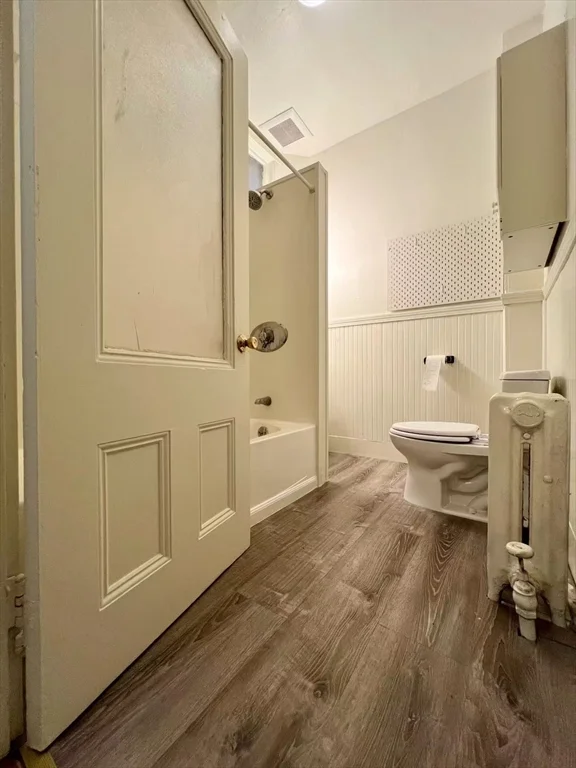 3 bed, 1 bath apartment for rent at 229 South St Unit A, Waltham — photo 10 of 12