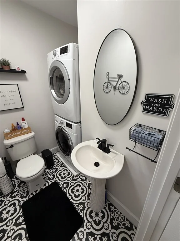 3 bed, 1 bath apartment for rent at 229 Spring St Unit 2, Medford — photo 8 of 19