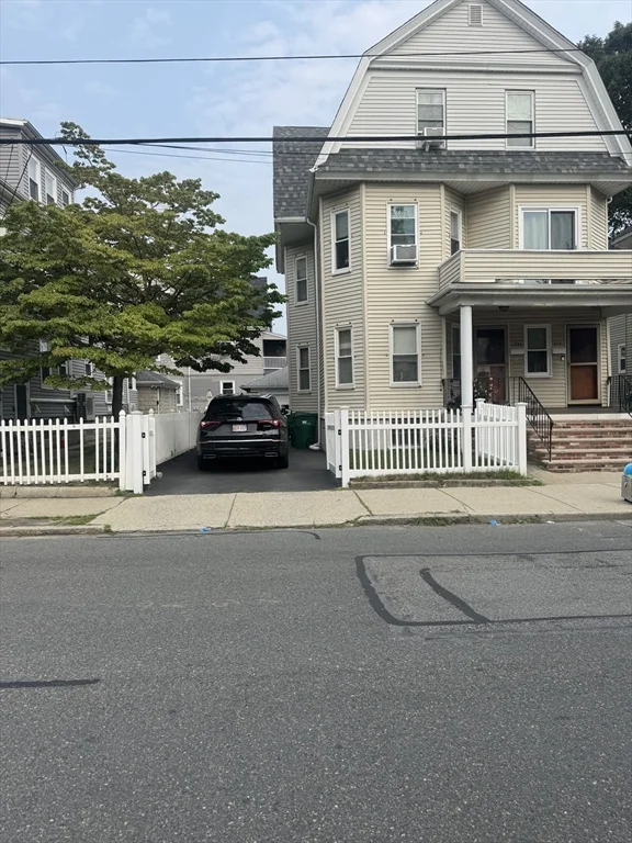 3 bed, 1 bath apartment for rent at 229 Spring St Unit 2, Medford — photo 2 of 19
