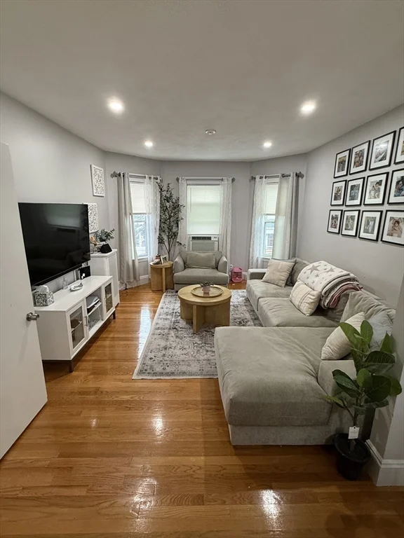 3 bed, 1 bath apartment for rent at 229 Spring St Unit 2, Medford — photo 13 of 19
