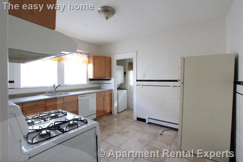 3 bed, 1 bath apartment for rent at 23-25 Bonner Ave Unit 1, Tufts — photo 8 of 28