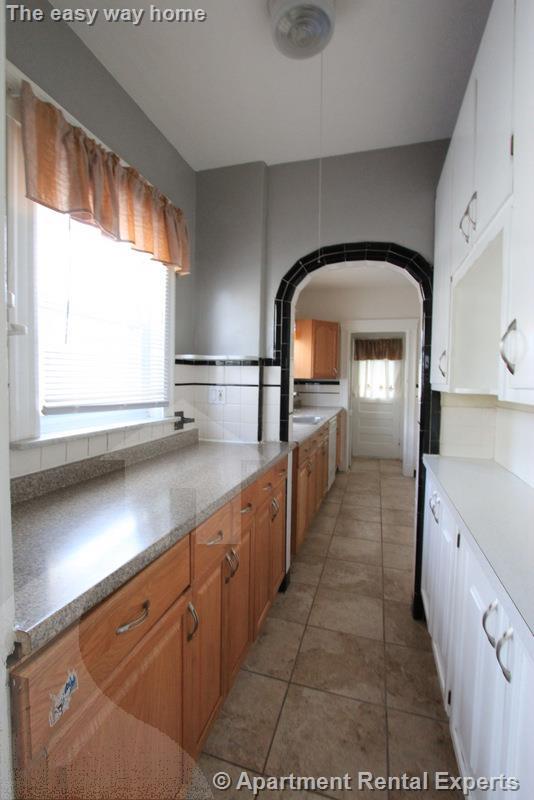 3 bed, 1 bath apartment for rent at 23-25 Bonner Ave Unit 1, Tufts — photo 10 of 28