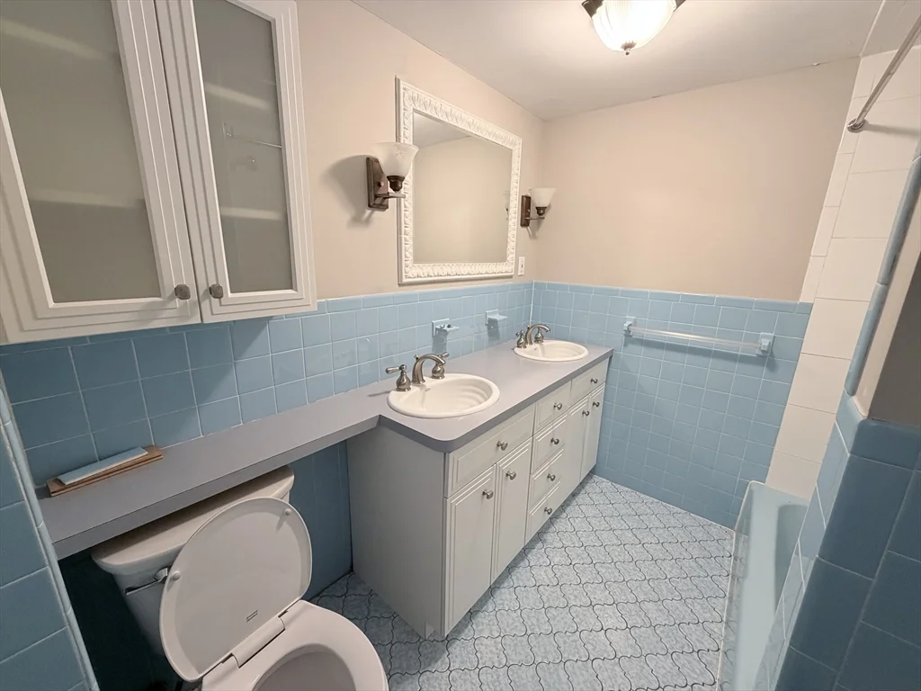 3 bed, 1 bath apartment for rent at 23-25 Church St Unit 25, Malden — photo 13 of 17