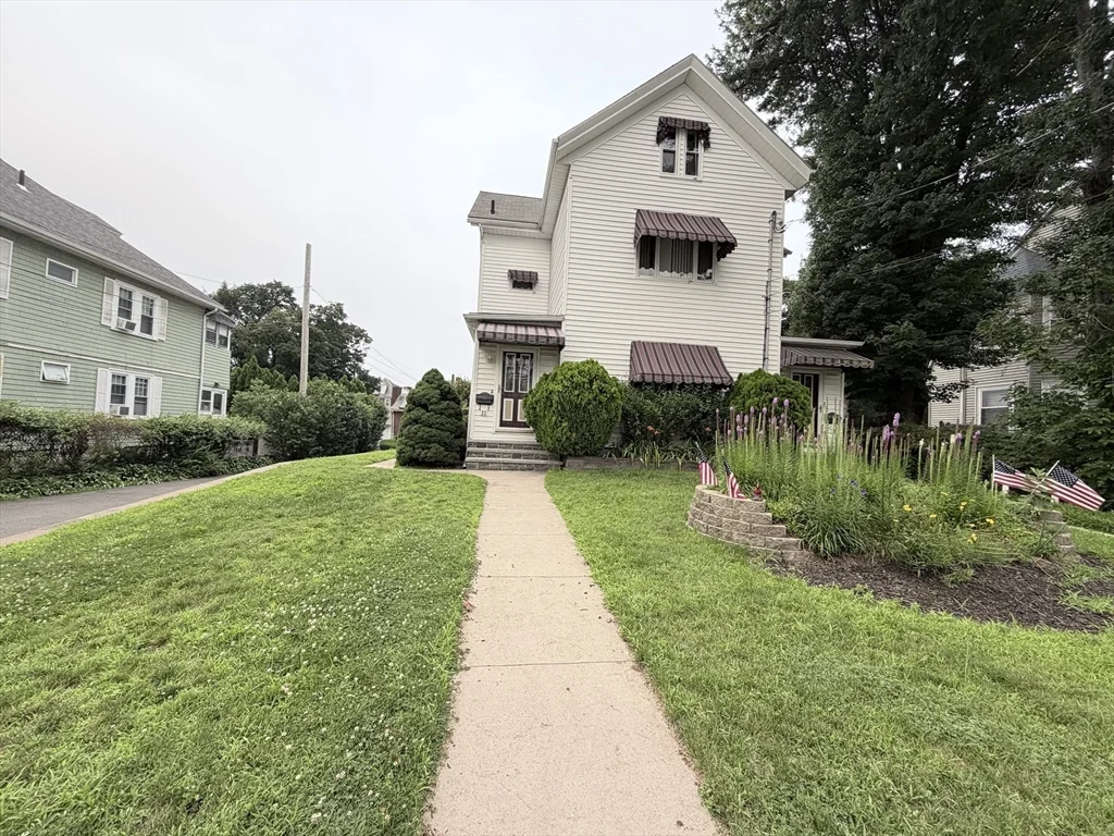3 bed, 1 bath apartment for rent at 23-25 Church St Unit 25, Malden — photo 9 of 17
