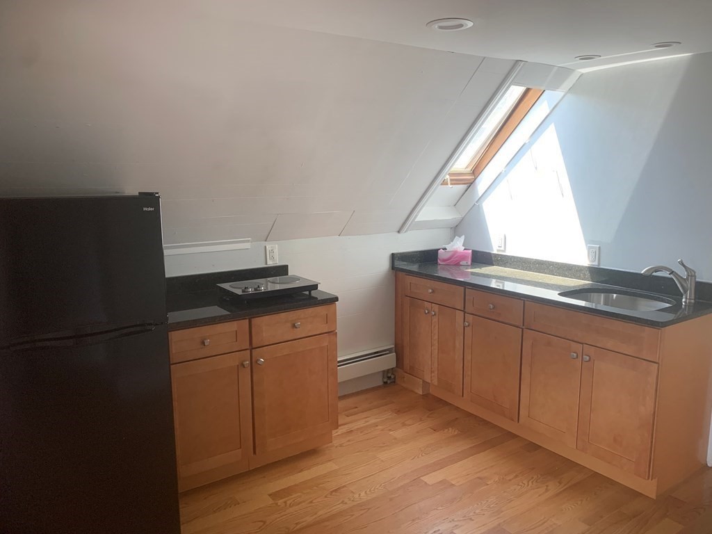 1 bed, 1 bath apartment for rent at 23-25 Cohasset Unit 2, Roslindale — photo 3 of 17