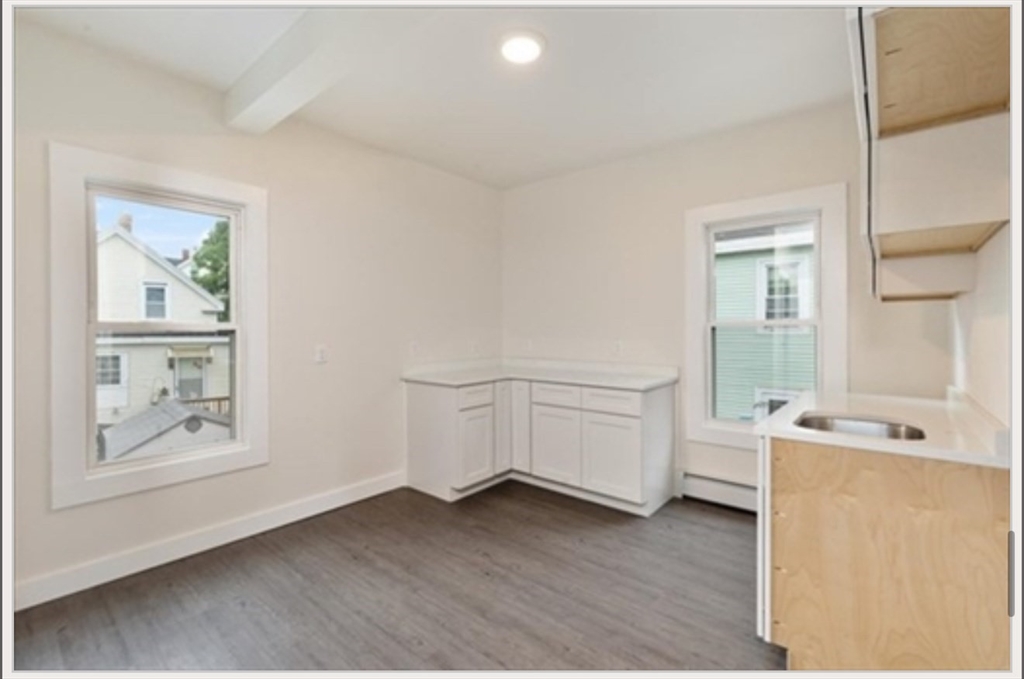 2 bed, 1 bath apartment for rent at 23-25 Davenport St Unit 2, Haverhill — photo 4 of 14