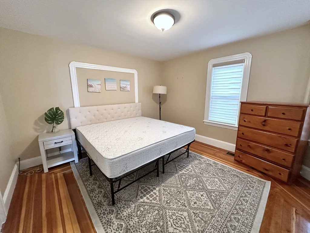 4 bed, 1 bath apartment for rent at 23-25 Fuller St Unit 1, Waltham — photo 14 of 28