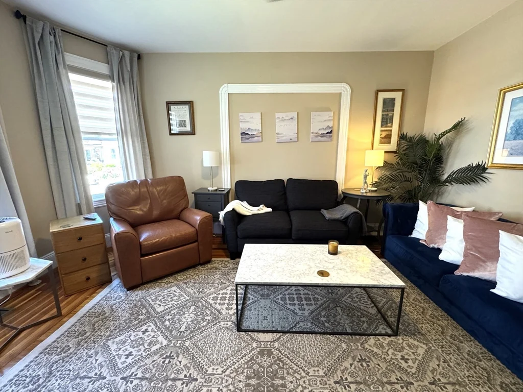 4 bed, 1 bath apartment for rent at 23-25 Fuller St Unit 1, Waltham — photo 9 of 28