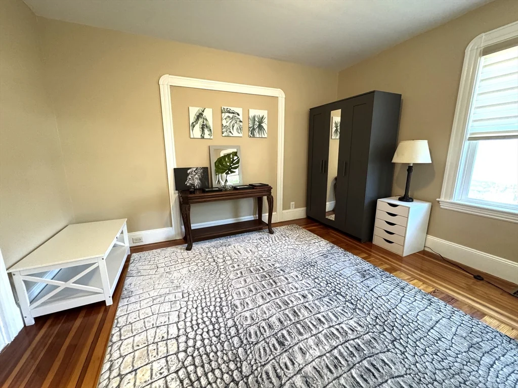 4 bed, 1 bath apartment for rent at 23-25 Fuller St Unit 1, Waltham — photo 11 of 28