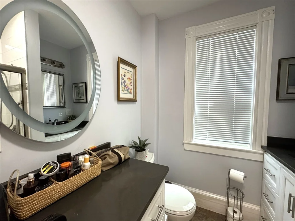 4 bed, 1 bath apartment for rent at 23-25 Fuller St Unit 1, Waltham — photo 19 of 28