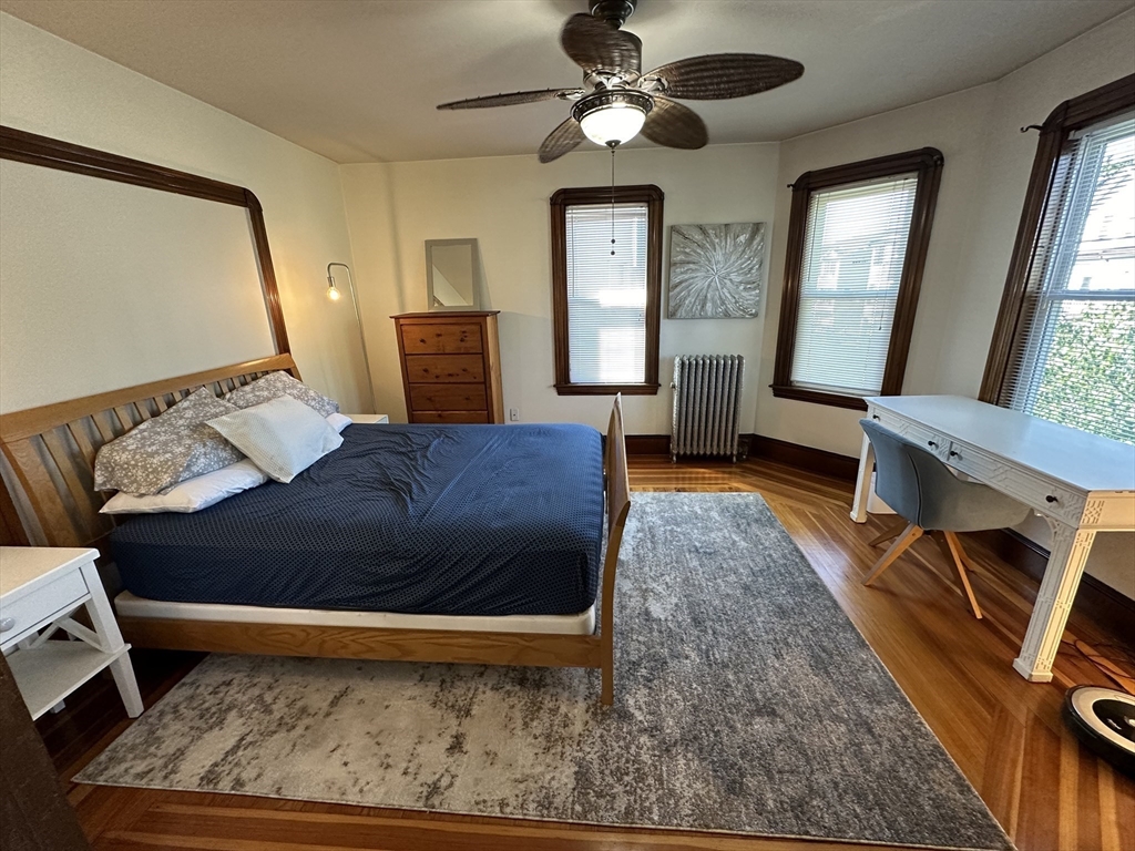 4 bed, 1 bath apartment for rent at 23-25 Fuller St Unit 2, Waltham — photo 6 of 23