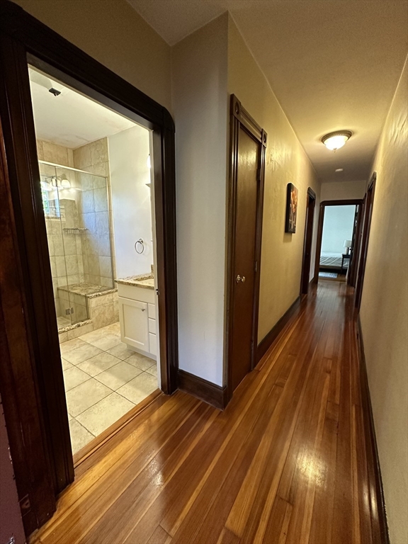 4 bed, 1 bath apartment for rent at 23-25 Fuller St Unit 2, Waltham — photo 11 of 23