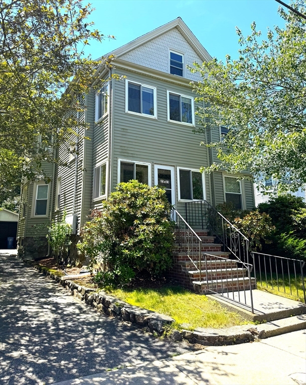 4 bed, 1 bath apartment for rent at 23-25 Fuller St Unit 2, Waltham — photo 19 of 23