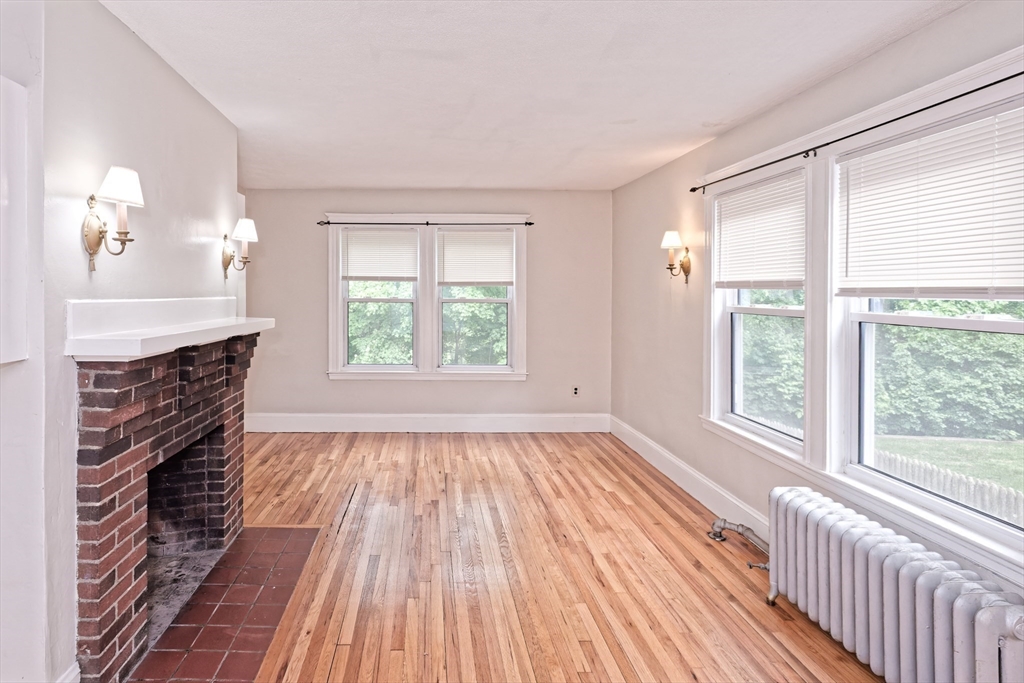 3 bed, 1 bath apartment for rent at 23-25 St James Ter Unit 23, Newton — photo 10 of 34