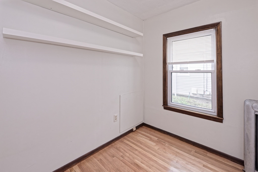 3 bed, 1 bath apartment for rent at 23-25 St James Ter Unit 23, Newton — photo 21 of 34