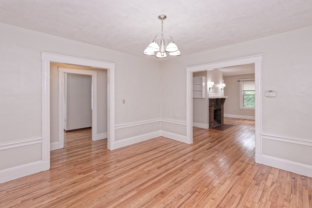3 bed, 1 bath apartment for rent at 23-25 St James Ter Unit 23, Newton — photo 11 of 34