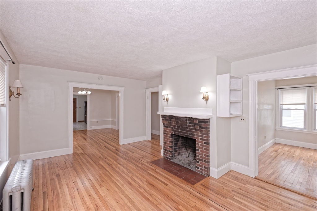 3 bed, 1 bath apartment for rent at 23-25 St James Ter Unit 23, Newton — photo 7 of 34