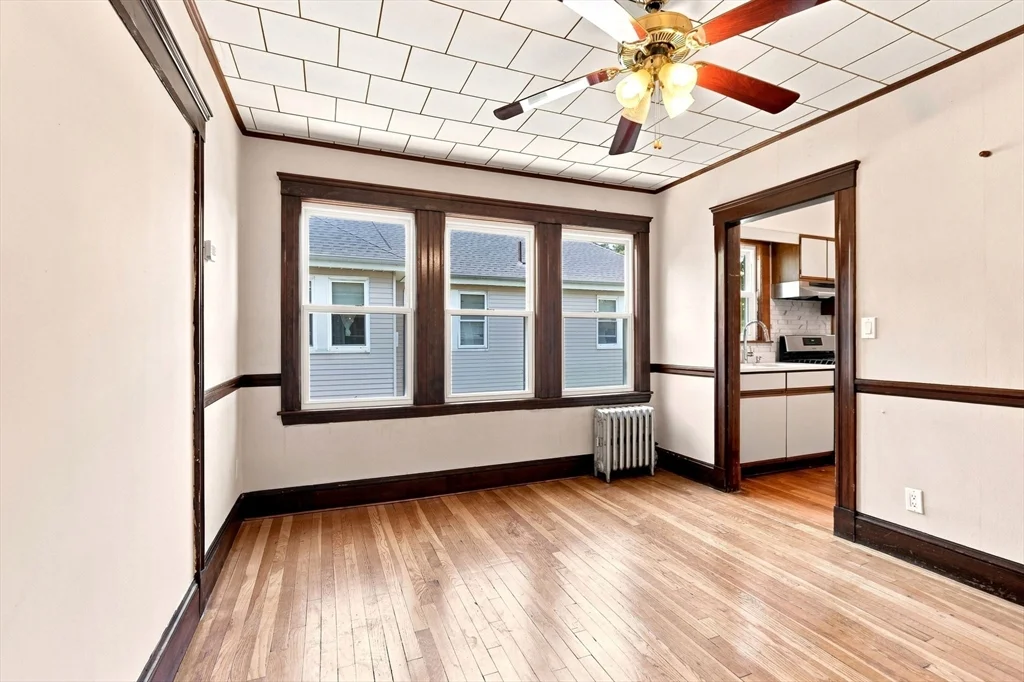 4 bed, 2 bath apartment for rent at 23-25 Suncrest Rd Unit 2, Hyde Park — photo 16 of 33