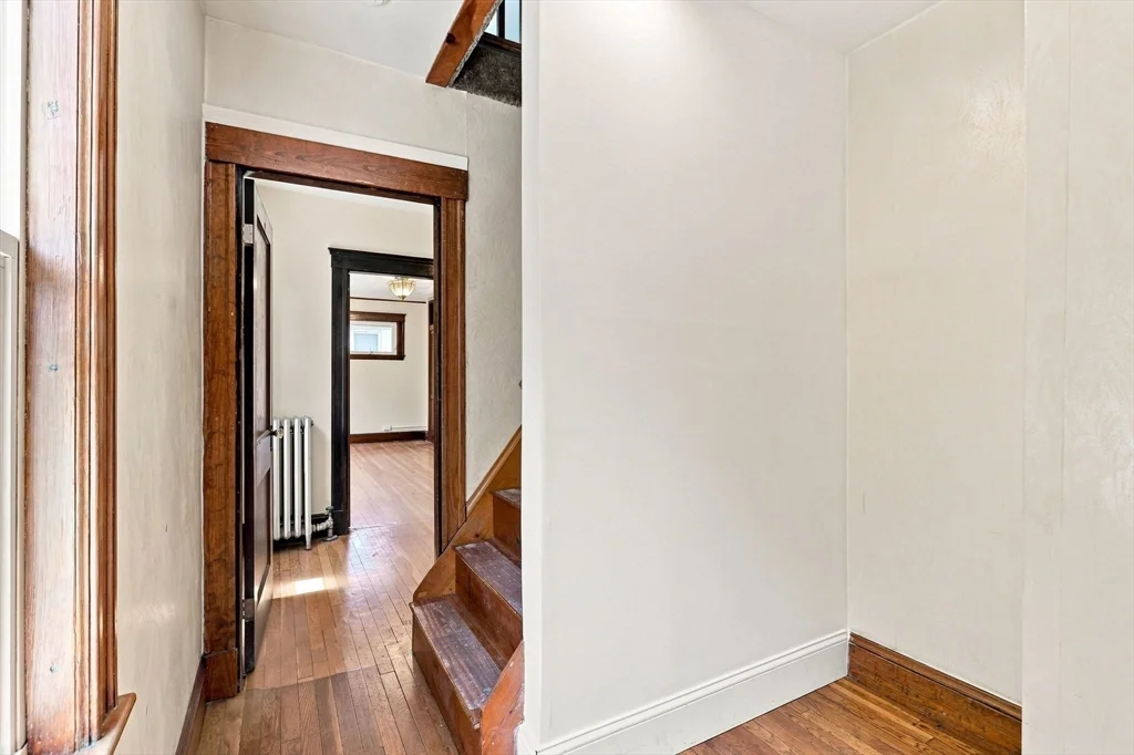 4 bed, 2 bath apartment for rent at 23-25 Suncrest Rd Unit 2, Hyde Park — photo 25 of 33