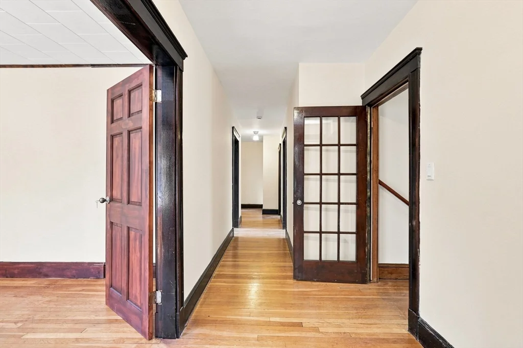 4 bed, 2 bath apartment for rent at 23-25 Suncrest Rd Unit 2, Hyde Park — photo 23 of 33
