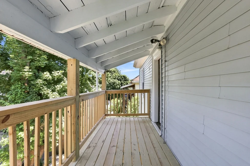 4 bed, 2 bath apartment for rent at 23-25 Suncrest Rd Unit 2, Hyde Park — photo 8 of 33