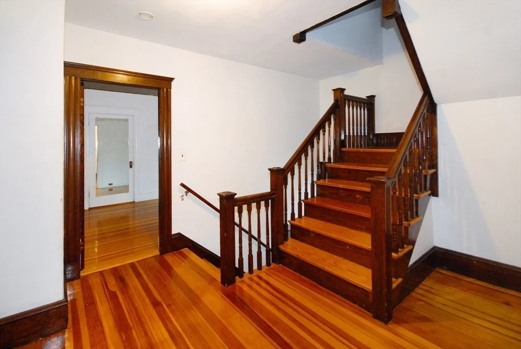 3 bed, 1.5 bath apartment for rent at 23-25 Windsor St Unit 25, Arlington — photo 14 of 21
