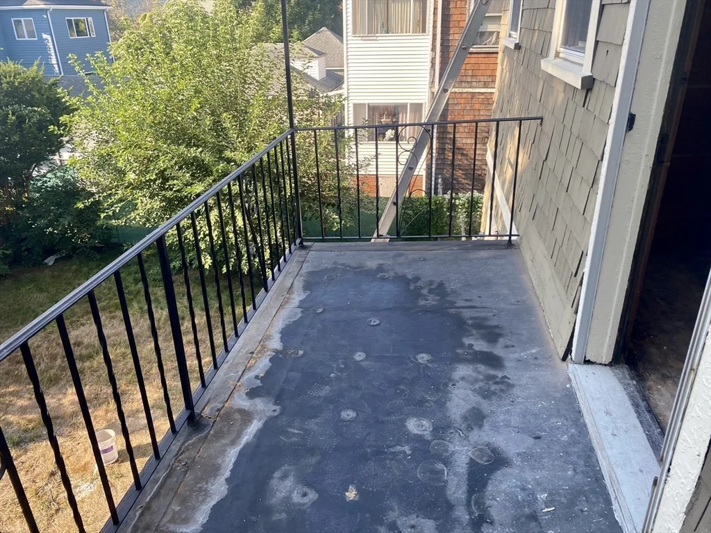 3 bed, 1.5 bath apartment for rent at 23-25 Windsor St Unit 25, Arlington — photo 16 of 21