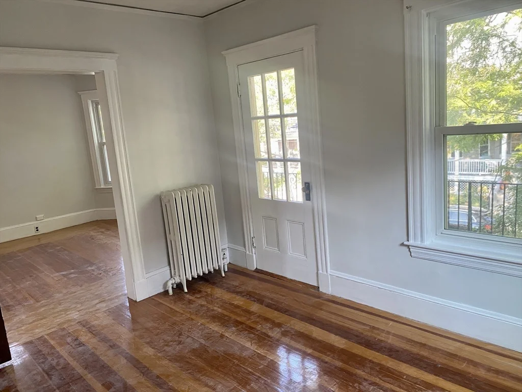 3 bed, 1.5 bath apartment for rent at 23-25 Windsor St Unit 25, Arlington — photo 11 of 21