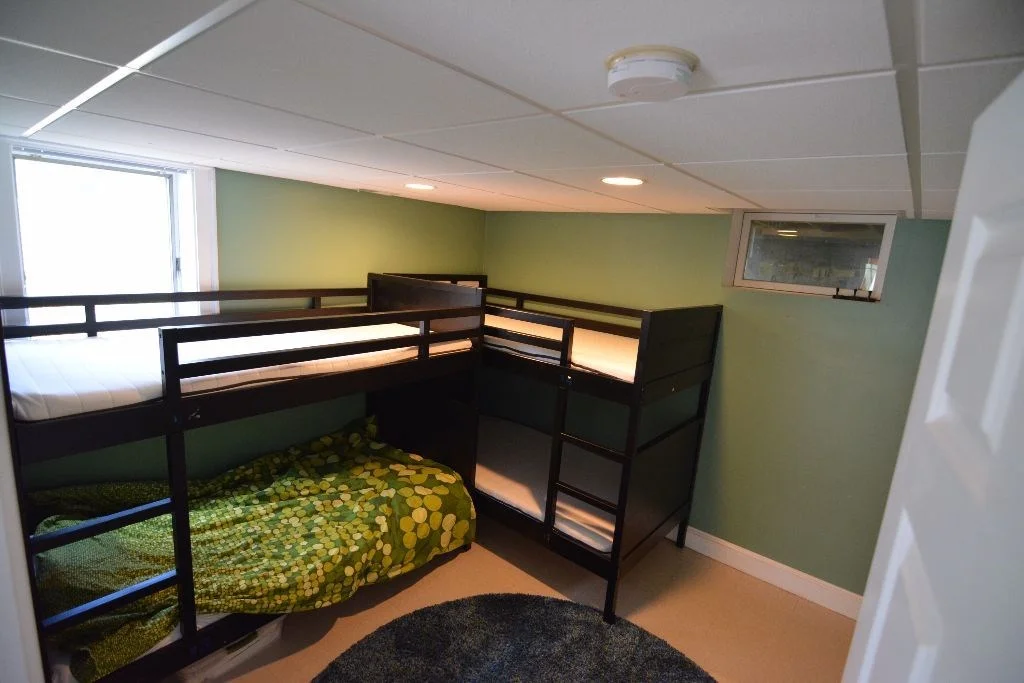 3 bed, 2 bath apartment for rent at 23 53rd Unit WINTER, Plum Island — photo 13 of 19