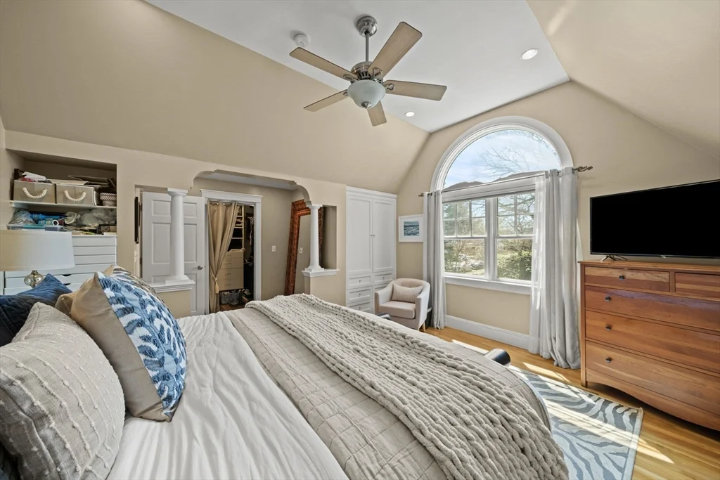 5 bed, 2 bath apartment for rent at 23 Albert St, Waltham — photo 21 of 35
