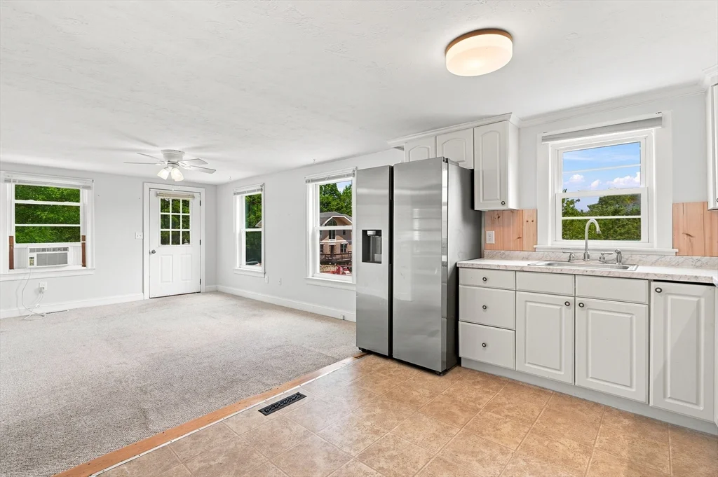 3 bed, 1 bath apartment for rent at 23 Ames Ave Unit A, Wrentham — photo 9 of 26