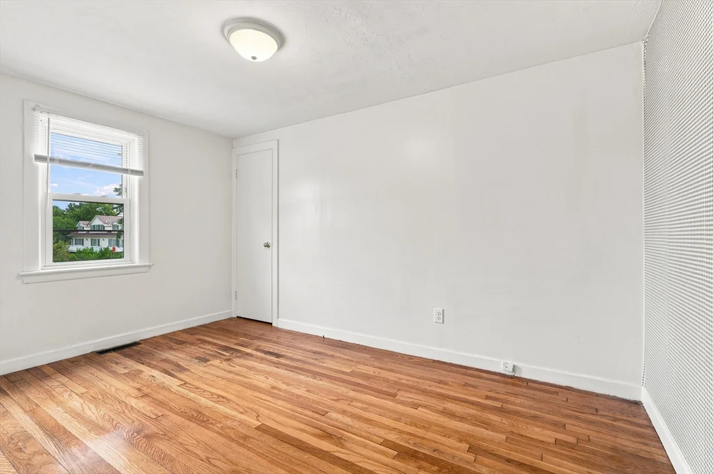 3 bed, 1 bath apartment for rent at 23 Ames Ave Unit A, Wrentham — photo 14 of 26