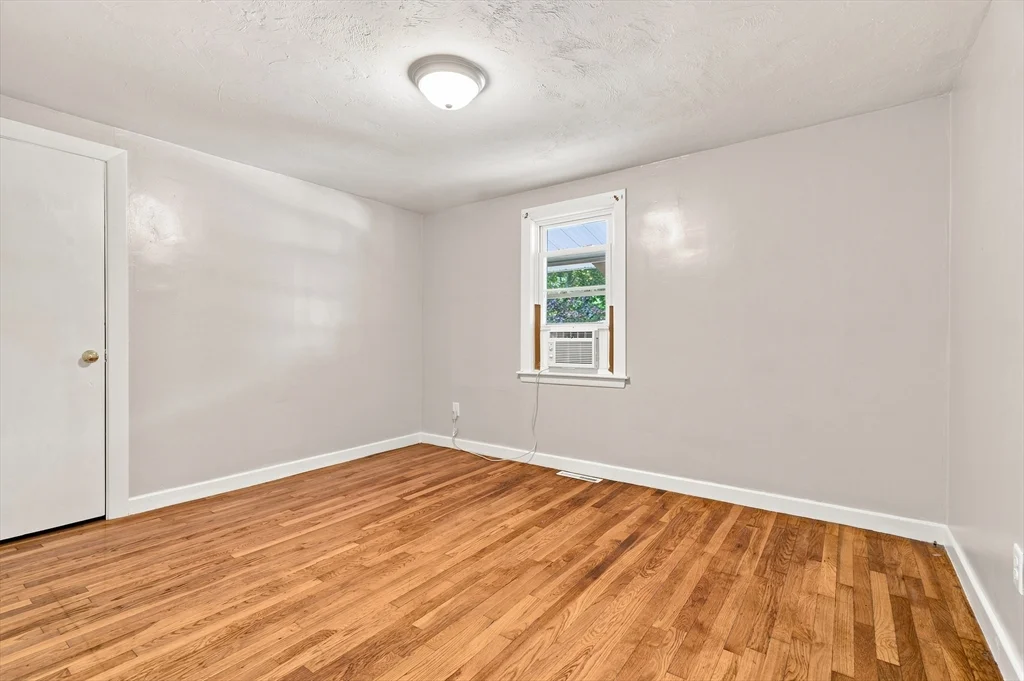 3 bed, 1 bath apartment for rent at 23 Ames Ave Unit A, Wrentham — photo 16 of 26