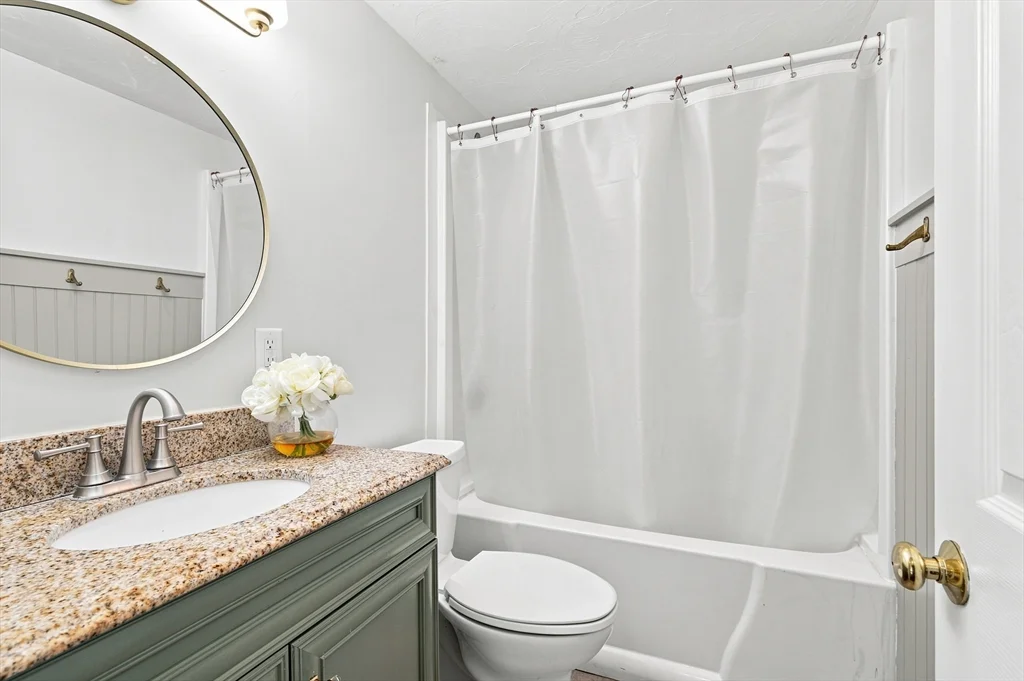 3 bed, 1 bath apartment for rent at 23 Ames Ave Unit A, Wrentham — photo 11 of 26