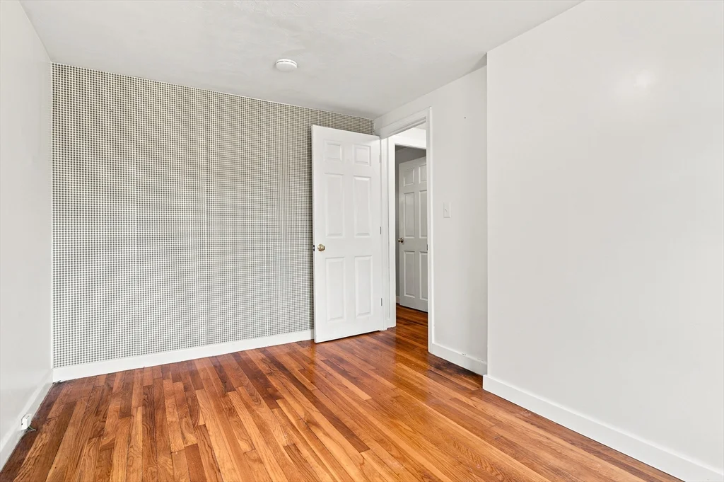 3 bed, 1 bath apartment for rent at 23 Ames Ave Unit A, Wrentham — photo 15 of 26
