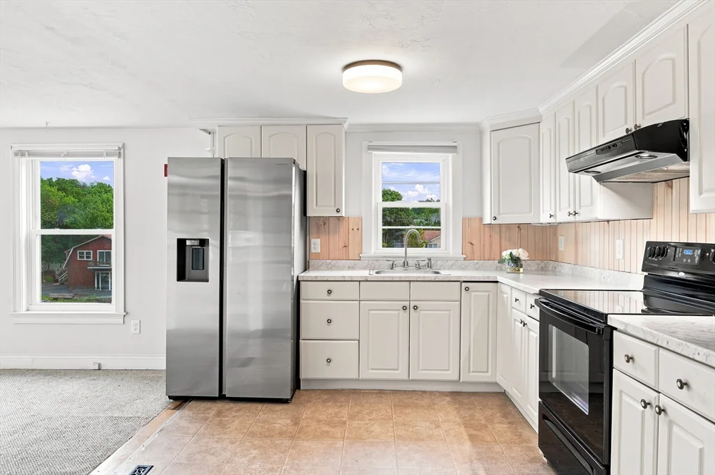 3 bed, 1 bath apartment for rent at 23 Ames Ave Unit A, Wrentham — photo 5 of 26