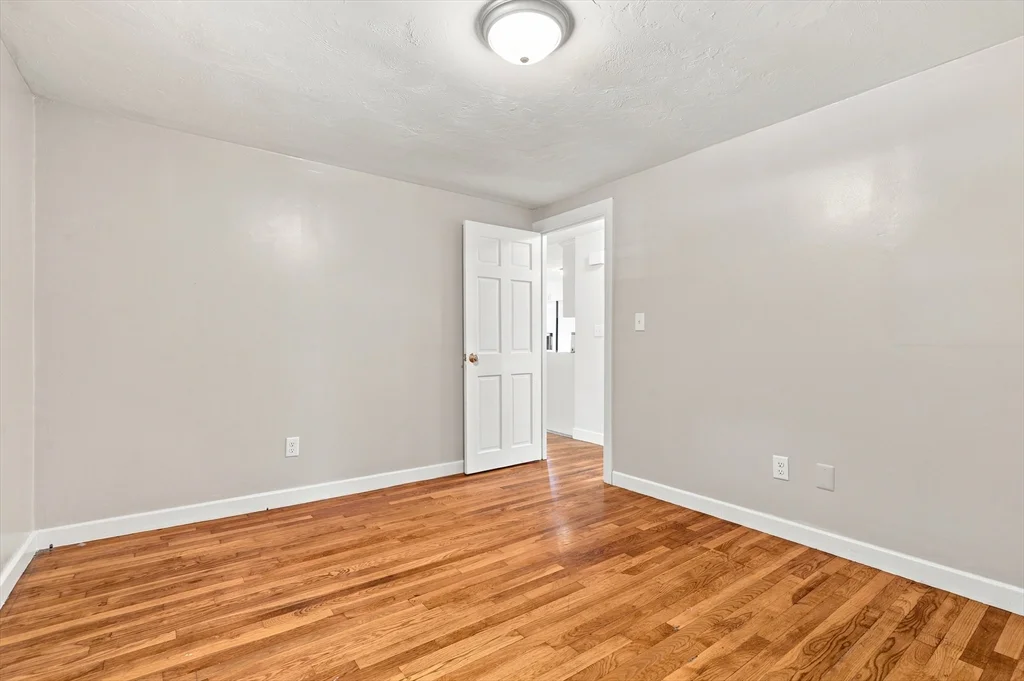 3 bed, 1 bath apartment for rent at 23 Ames Ave Unit A, Wrentham — photo 17 of 26