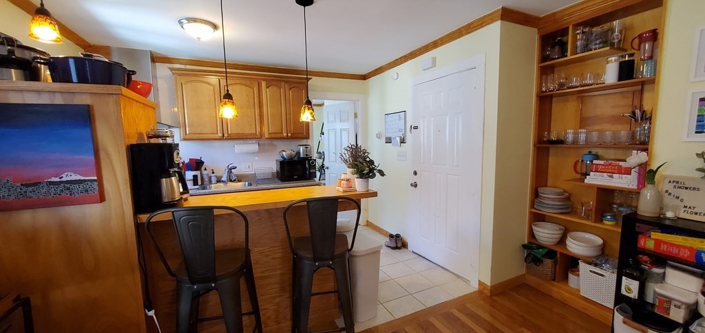 2 bed, 1 bath apartment for rent at 23 Andrew St Unit 2, Cambridgeport — photo 2 of 10