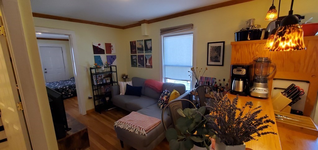 2 bed, 1 bath apartment for rent at 23 Andrew St Unit 2, Cambridgeport — photo 4 of 10