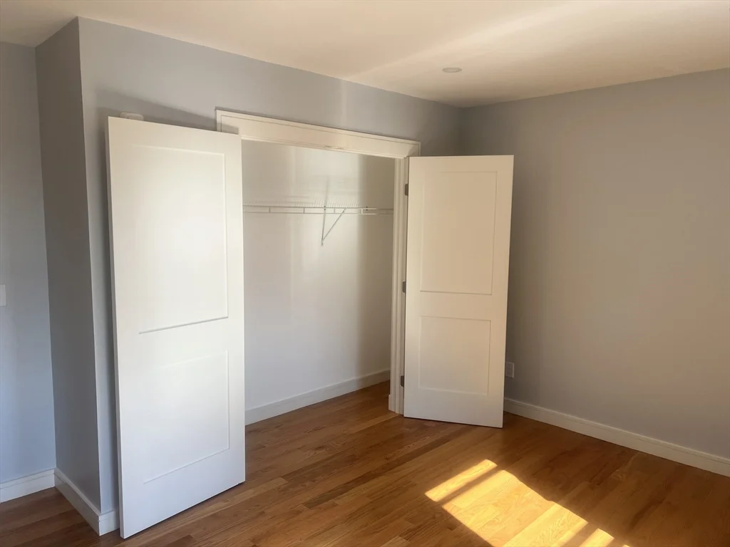 4 bed, 3 bath apartment for rent at 23 Arcadia St Unit 2, Dorchester — photo 2 of 6