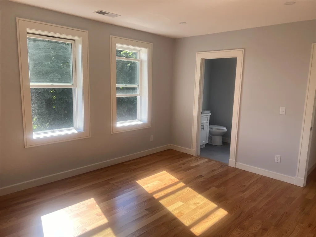 4 bed, 3 bath apartment for rent at 23 Arcadia St Unit 2, Dorchester — photo 3 of 6