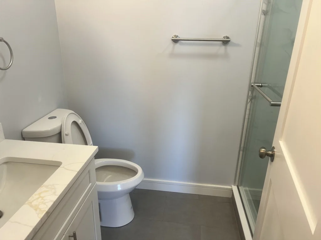 4 bed, 3 bath apartment for rent at 23 Arcadia St Unit 2, Dorchester — photo 4 of 6