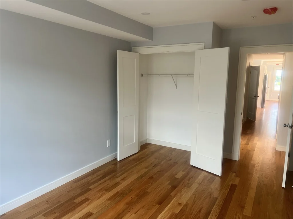 3 bed, 2 bath apartment for rent at 23 Arcadia St Unit 3, Dorchester — photo 5 of 6