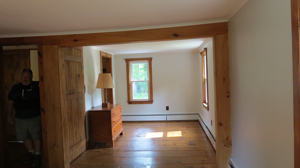 3 bed, 1 bath apartment for rent at 23 Archelaus Pl, West Newbury — photo 11 of 16