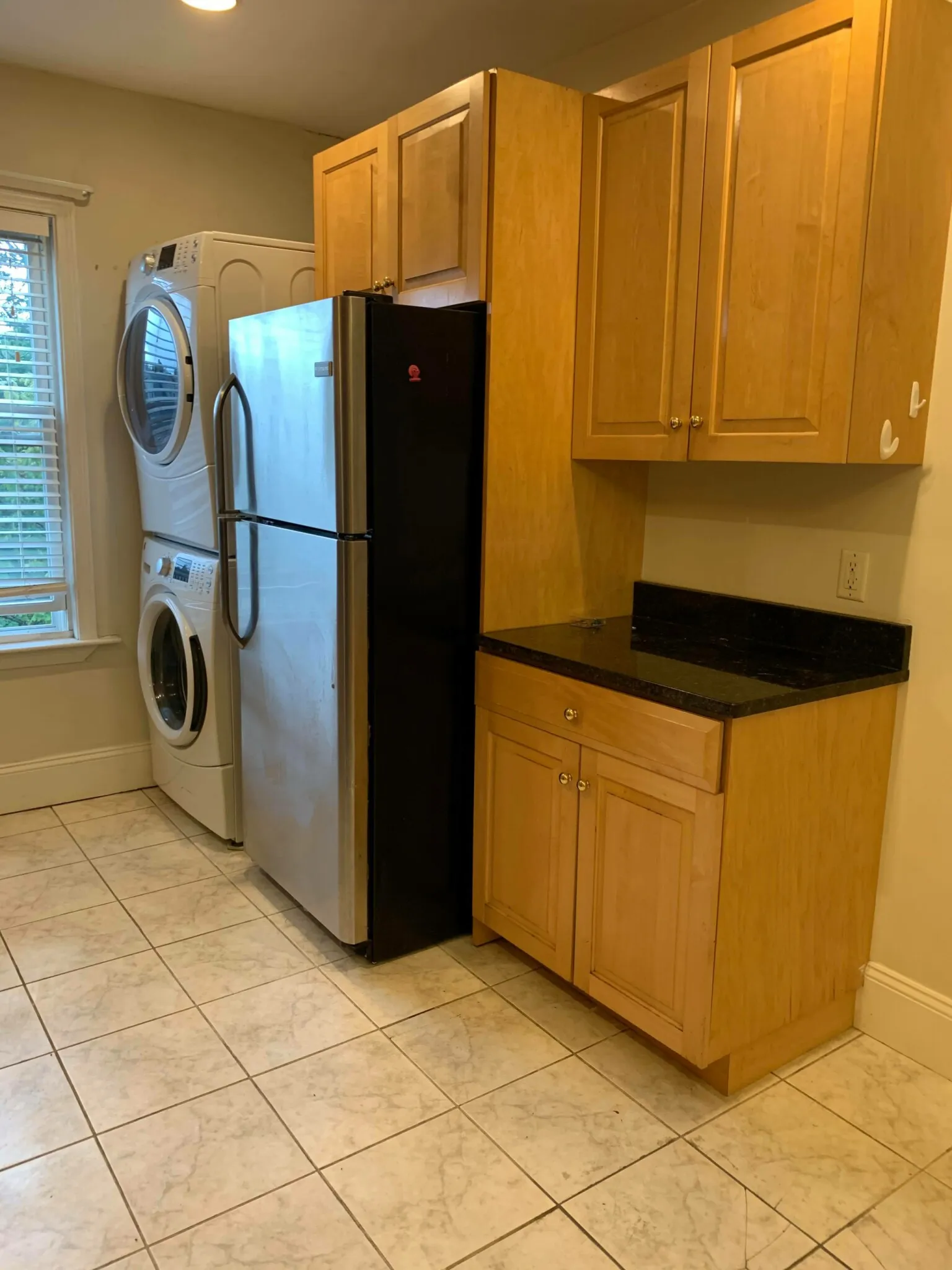 3 bed, 2 bath apartment for rent at 23 Aspinwall Ave Unit 4, Central Village — photo 2 of 8
