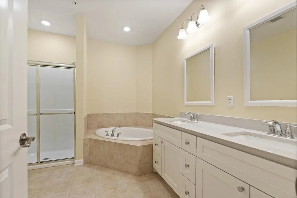 2 bed, 2 bath apartment for rent at 23 Augustus Ct Unit 1004, Reading — photo 20 of 28