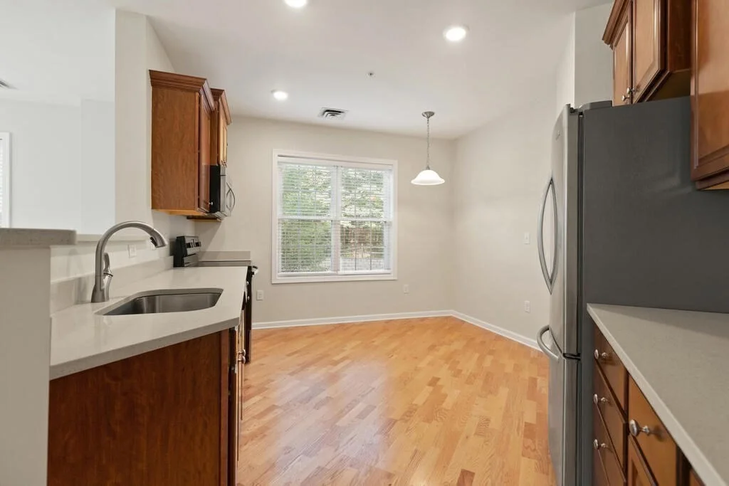 2 bed, 2 bath apartment for rent at 23 Augustus Ct Unit 1004, Reading — photo 10 of 28