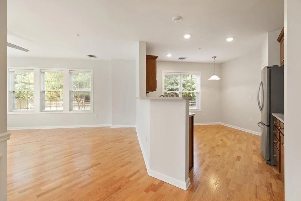 2 bed, 2 bath apartment for rent at 23 Augustus Ct Unit 1004, Reading — photo 11 of 28